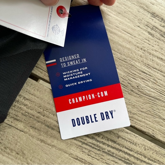 Champion Women's Black Motion Control Sports Bra Size 40DD NWT - Picture 3 of 6